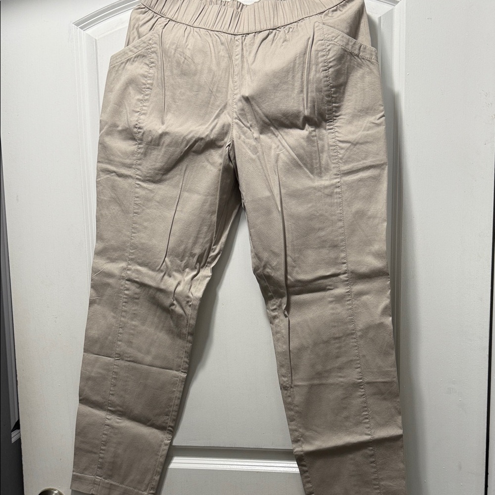 Pact Women's Tan Cropped Pants